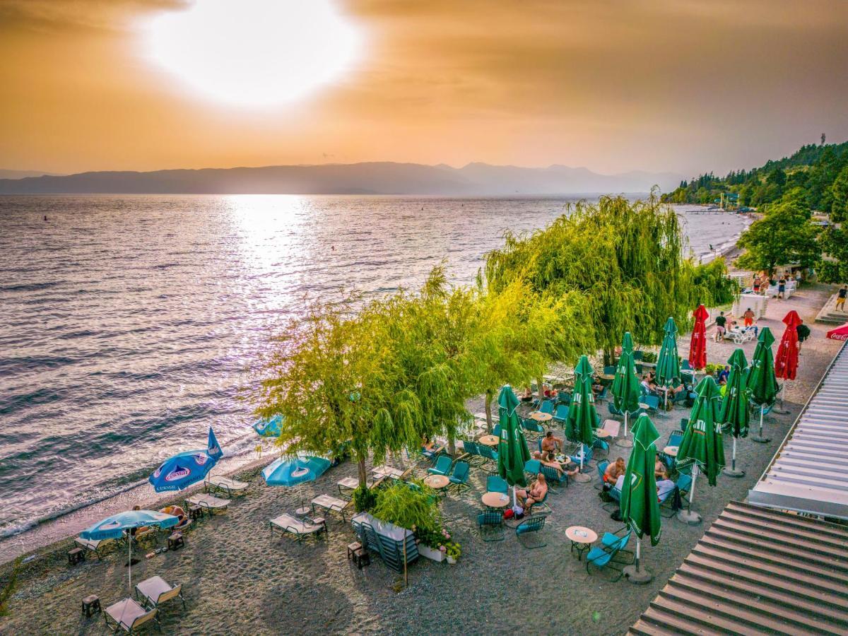 Villa Swiss オフリド エクステリア 写真